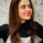 Simi Chahal Instagram – 👽