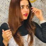 Simi Chahal Instagram – 👽