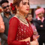 Simi Chahal Instagram - when someone takes that last slice of the Pizza you had your eye on🍕🥺 ‘ Jewelry : @theurbanglitter Lehnga : @the_rosegirl HMU : @damsel_makeupcrew