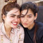 Simi Chahal Instagram – Hey! Soul Sister @monisharaii 😘❤️

#RealSmiles #love #laughter #candids 

📸 : @dashmesharts