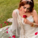 Simi Chahal Instagram – 🌹🤍