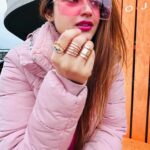 Simi Chahal Instagram - Weird angles and closeups ahead🥲👉🏼