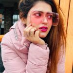 Simi Chahal Instagram - Weird angles and closeups ahead🥲👉🏼