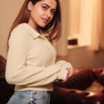 Simi Chahal Instagram - 🐛〰️🦋 📸 : @dashmesharts 😊