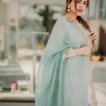 Simi Chahal Instagram - Bandi Chhor Divas te Diwali diyan lakh lakh wadhiya ji 🙏🏼🪔