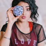 Simi Chahal Instagram - #DonutWorry 🍩 saying “No” to artificial sugar all of a sudden has been a journey for me, and definitely not an easy one being a hardcore sweet-tooth since childhood. I still struggle everyday with not eating anything sweet that is too harmful for my body. But it’s a process and it will go on forever i guess 🤷🏻‍♀️ But hurrayyy to a wholesome lifestyle with CHEAT DAYS included 😍😬🤪🎉 #WholesomeEating 💚