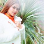 Simi Chahal Instagram - cherry blossoms are my kinda flowers 🌸❤️ 📸 : @dashmesharts 😊
