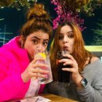 Simi Chahal Instagram - this is what happens while we wait for our food(everytime)😂 i guess that’s what sisters do 🤷🏻‍♀️👯‍♀️ @rosecaur you are some awesome alien trapped in a human body 💘 #LoveYouToDeath💟 #YouCantSitWithUs kinda expressions 🥲🤣 #SisterLove❤️ #foodie #fun #love Swipe till the end for a video of me falling in love with my meal 👉🏼 Toronto, Ontario