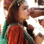 Simi Chahal Instagram - Noor ✨ #Mastaney smashing all the Punjabi Movies’ records till date, Worldwide 🌎 Playing in the theatres near you 🥰🙏🏼🧿 #WaheguruJi❤️🙏🏼 Makeup and Hair : @damsel_makeupcrew 📸 : @canonsinghh