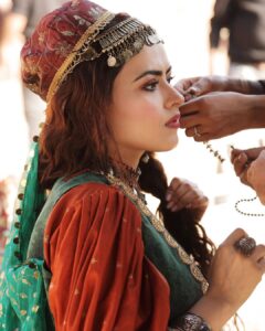 Simi Chahal Instagram - Noor ✨ 

#Mastaney smashing all the Punjabi Movies’ records till date, Worldwide 🌎 Playing in the theatres near you 🥰🙏🏼🧿

#WaheguruJi❤️🙏🏼

Makeup and Hair : @damsel_makeupcrew
📸 : @canonsinghh