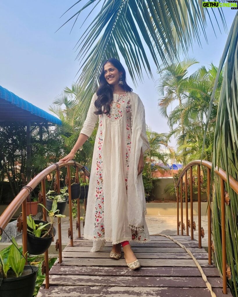 Simran Choudhary Instagram - Life lately 🌈 Fluttering between interviews, meet-ups & promotional activities for #Atharva 🥰 #AtharvaOnDec1st . . . #SimranChoudhary