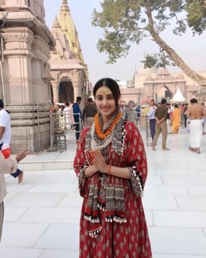 Simrat Kaur Instagram - Har har mahadev🙏🏻❤️