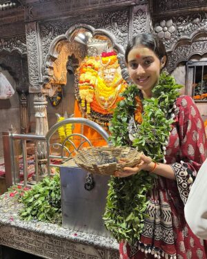Simrat Kaur Instagram - Har har mahadev🙏🏻❤️