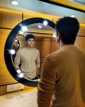 Sivakarthikeyan Instagram - Look in the mirror...
That's your competition.

#SK21