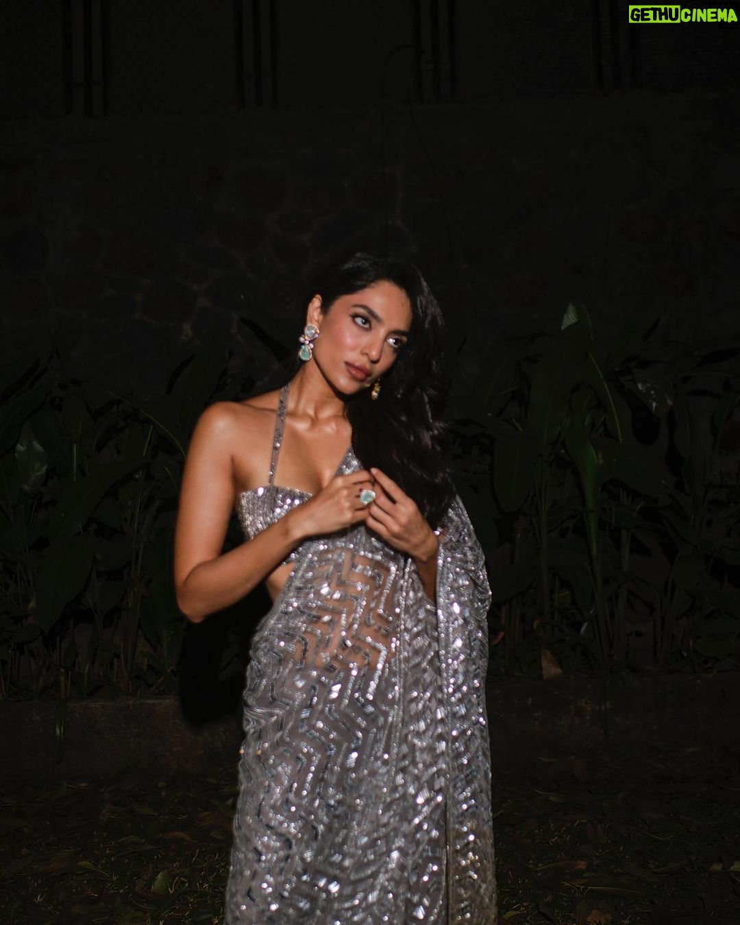 Sobhita Dhulipala Instagram - Diwali rager night by the one and only @manishmalhotra05 πΊπ»