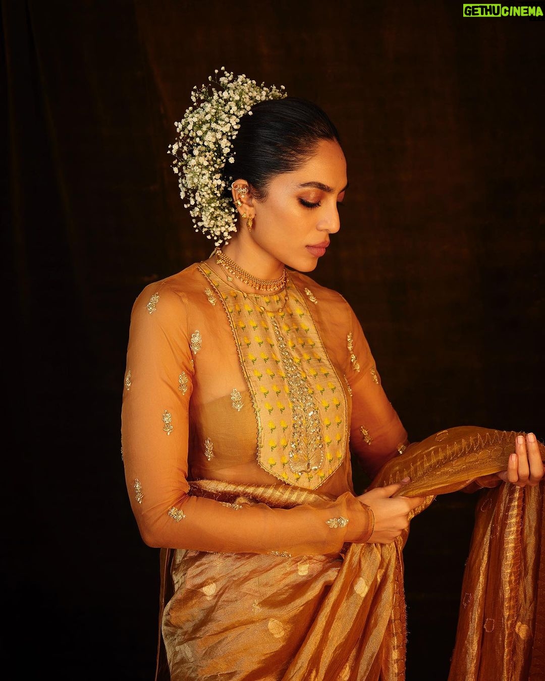 Sobhita Dhulipala Instagram - Best actor award last night. For Tara, for Kaveri. Complicated women with fire under their feet. Maternal, ambitious and vulnerable at the same time. A big shout out to @disneyplushotstar and @primevideoin for backing stories with women like these at the centre! My salute to the film makers of Made in heaven and The night manager for creating magnetic, full bodied women whose grief dances too! ❤️ Thank you @zoieakhtar @reemakagti1 @nityamehra19 @alankrita601 @neeraj.ghaywan for Tara Khanna. Thank you @sandeipm @picsofpinks for Kaveri Dixit. What a wonderful year it has been! 🤍 @ottplayapp @hindustantimes #OTTPlayAwards