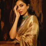 Sobhita Dhulipala Instagram - Attended the spectacular jio MaMi opening ceremony last night. Even presented an award! I was on the jury for short films this year. Also Manish Malhotra gilded me in gold like this. Met so many actor friends! Ate samosa. Drank Coca Cola with a straw. Whistled. Took lots of pictures and came home to my parents who muted the TV and asked me all about who I met and what I said on stage and if I tripped again.