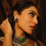 Sobhita Dhulipala Instagram - Attended the spectacular jio MaMi opening ceremony last night. Even presented an award! I was on the jury for short films this year. Also Manish Malhotra gilded me in gold like this. Met so many actor friends! Ate samosa. Drank Coca Cola with a straw. Whistled. Took lots of pictures and came home to my parents who muted the TV and asked me all about who I met and what I said on stage and if I tripped again.