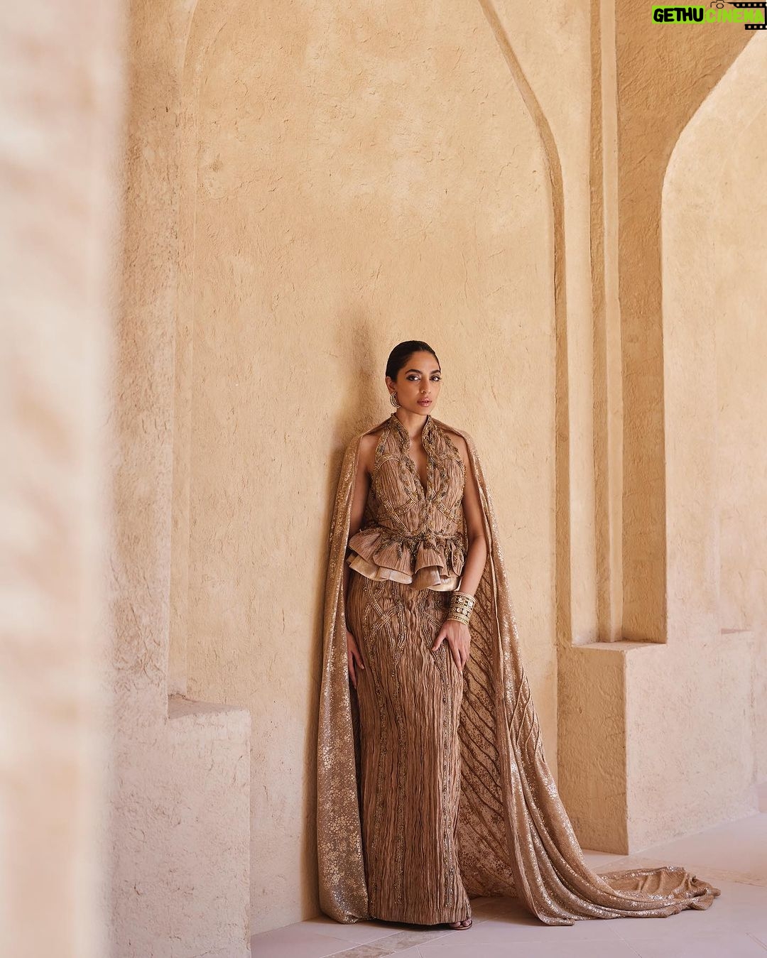 Sobhita Dhulipala Instagram - Couture paradise ❤️🔥 @suffuse_international #Ad