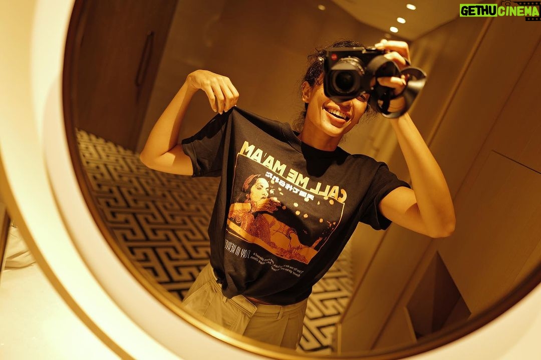 Sobhita Dhulipala Instagram - Been wearing this Tee shirt like a uniform for good vibes Thank you @neosociale ❤️