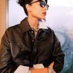 Sobhita Dhulipala Instagram - Alexa, mommy got an award from Vogue! Force of fashion 🤙🏽 Shoutout to Hmu team @daksh_hairguru @sonamdoesmakeup for the fantastic work and vibes. Beezus Christ @beezsharma for puting this look together on SOS video call with me (everything’s from my wardrobe lol such a relief) @misho_designs for their yummy silver jewels