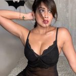 Sofia Ansari Instagram - Black main kya lagti hain 🙃🖤 #instagood #sofiaansari #black