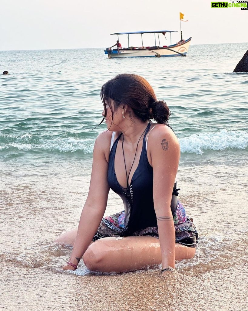 Sofia Ansari Instagram - Missing Goa 🏝️ #sofiaansari #sensation