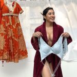 Sofia Ansari Instagram – Happiness is wearing #saree 

Makeover @_fitfad 
Saree from local market mount abu 
Makeup @hudabeauty 
📸 @_sanaaaaasa 

#sofiaansari #sensation #onewomanarmy #insta #instadaily #instagood #instagram