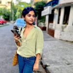 Solanki Roy Instagram - One lost soul, swimming in a fish bowl 🦉 #embracinglife