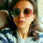 Solanki Roy Instagram - I love how old photographs spark little joys and remind us of times when we were busy making memories. ♥️ p.s. i had longer hair then! 😋 #hills #vacation #throwback #photodump