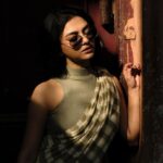 Solanki Roy Instagram - POV: In love with these captures! ☺️♥️ So, while I was looking at these pictures sitting quietly in my gallary, a trail of thoughts took me back to my city and my memories there and I felt this sudden gush of emotions swirling up my throat. Seldom we take a pause and remember to cherish what we have because we are too busy achieving what we want. But these little things make our life worth living . Today, I take this opportunity to thank every single person, some being my friends, some being my immediate family, and some whom I haven't been lucky enough to meet personally but in this day of social media they have become my extended family for sure, each & every one of you who has loved me all these years unconditionally and helped me reach where I am today! It wouldn't have been possible without you... My heart is filled with gratitude and love and all I can say is "I am because you are!" ♥️ 📸 @sarkardebarshi19 💄 @suro.make_up_artist Styling and 👗 @suchanda_banerjee Videography @skylab_akashdeep Videography assisted by ujjaini ghosh Kolkata - The City of Joy