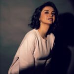 Solanki Roy Instagram - Cinderella Mon... 🌸 Captured by @imsayandey Makeup and Hair by @sahababusona