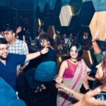 Solanki Roy Instagram - And the festivities continue... I cannot get ovet the Pujas and here's a throwback to the Nabami night with childhood friends! Had a blast at @thetavernkolkata 🍾 thank you for hosting us! Kolkata - The City of Joy