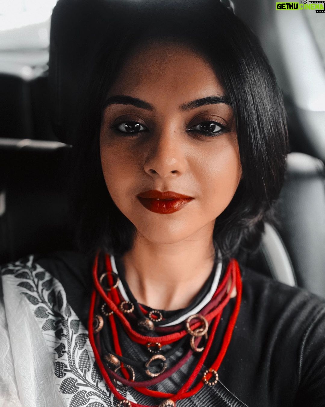 Solanki Roy Instagram - আজ থেকেই পুজো শুরু... শুভ মহালয়া ❤️