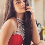 Solanki Roy Instagram - A little bit of vanity is always that tease, but never the film! 📸 @sandip3432