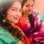 Solanki Roy Instagram - শুভ জন্মদিন দি❤️ মিস করি রোজ🥺 রোজ গিয়েই জড়িয়ে ধরা থেকে শুরু করে নিজেদের অজান্তেই এক কথা ভাবা বা বলা,মুশকিল আসান হতে তোকে আর বোনকে সারা জীবন পাশে চাই!!!! ভালোবাসি অনেকটা ❤️❤️❤️ ভালোথাক আর এই ভাবেই সবাইকে ভালোরাখ।