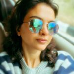 Solanki Roy Instagram - I love how old photographs spark little joys and remind us of times when we were busy making memories. ♥️ p.s. i had longer hair then! 😋 #hills #vacation #throwback #photodump