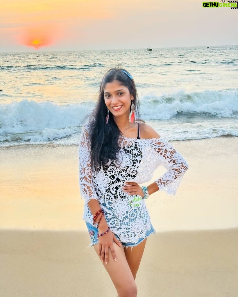 Somalin Parida Instagram - 🏝️ 🌊❤️ Candolim Beach, Goa