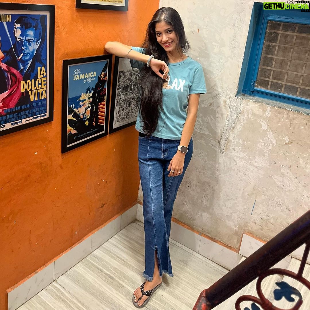 Somalin Parida Instagram - Trust your own side to let the magic arrive.🪄 ✨ Newtown,kolkata
