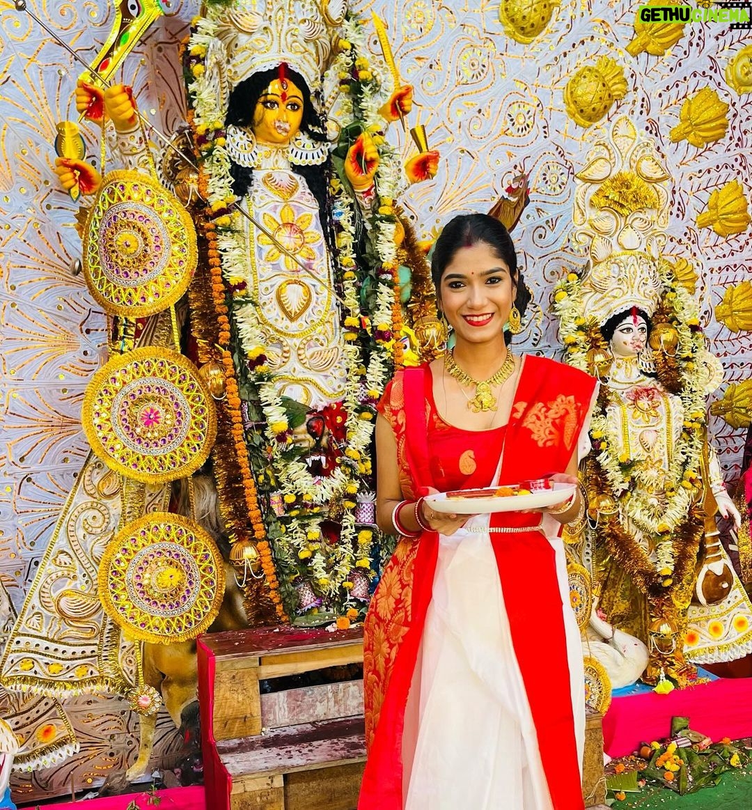 Somalin Parida Instagram - Never Ending Puja Vibes ✨🫣 Newtown,kolkata