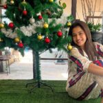 Sonal Monteiro Instagram - Christmas vibes 🎄🎅 . #sonalmonteiro #christmasdecor #christmastree #christmastime #christmasseason #christmaswithfamily #december #decembertoremember