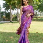 Sonalee Kulkarni Instagram – Being वैरी मच इण्डियन in #dubai 🥻 

#Sari @verymuchindian.official 
#Photographer @yashkaklotar 
#sonaleekulkarni #marathimulgi 
#sari #sareelove #saree #indian Dubai, United Arab Emirates