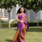 Sonalee Kulkarni Instagram – Being वेरी मच इण्डियन in #dubai 🥻 

Sari @verymuchindian.official 
Photographer @yashkaklotar 

#sonaleekulkarni #marathimulgi Dubai, United Arab Emirates