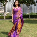 Sonalee Kulkarni Instagram – Being वेरी मच इण्डियन in #dubai 🥻 

Sari @verymuchindian.official 
Photographer @yashkaklotar 

#sonaleekulkarni #marathimulgi Dubai, United Arab Emirates