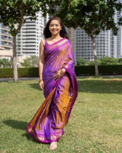 Sonalee Kulkarni Instagram - Being वेरी मच इण्डियन in #dubai 🥻 Sari @verymuchindian.official Photographer @yashkaklotar #sonaleekulkarni #marathimulgi Dubai, United Arab Emirates