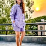 Sonalee Kulkarni Instagram – Purपल sunset ….🪁

Got a “Sunday” picture when 
the “Sun” was done for the “day” 🌞 

#sonaleekulkarni #marathimulgi lavender🪻 #linen #lilac #purple #sunset #yellow #orange #pink #sunsethues #instalove #instagram #good आपलं पुणे