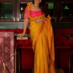 Sonalee Kulkarni Instagram – Tasta X Tararani 🚩

#sonaleekulkarni #chatrapatitararani #promotions #sakal #swasthyam 
#yellow #pink #sari #saree #marathimulgi  #pune Pune, Maharashtra
