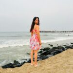 Sonalee Kulkarni Instagram – Forever that girl who gets really excited when the sky is in pretty colours! 

#sonaleekulkarni #marathimulgi #skylover #justagirl #colour #color #colourful #pink #orange #purple #blue Somewhere Under the Sky