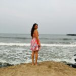 Sonalee Kulkarni Instagram – Forever that girl who gets really excited when the sky is in pretty colours! 

#sonaleekulkarni #marathimulgi #skylover #justagirl #colour #color #colourful #pink #orange #purple #blue Somewhere Under the Sky