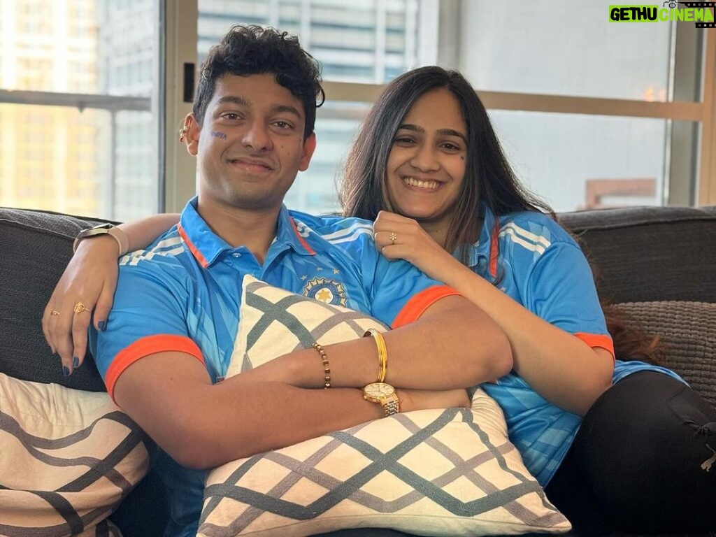 Sonalee Kulkarni Instagram - Thank you @indiancricketteam for a tournament to remember and a wonderful day in cricket full of a roller coaster emotional ride ! Yes, we would’ve definitely loved it to have ended differently! Nevertheless, we are proud of you🙏🏻 And well played #australia 🇦🇺 Until next time #teamindia 🇮🇳 #jaihind #proud #india #indian #indiancricketteam #cricket #worldcup #worldcup2023 #hoursewarming #diwali #bash #family #friends #loveforcricket Dubai, United Arab Emirates
